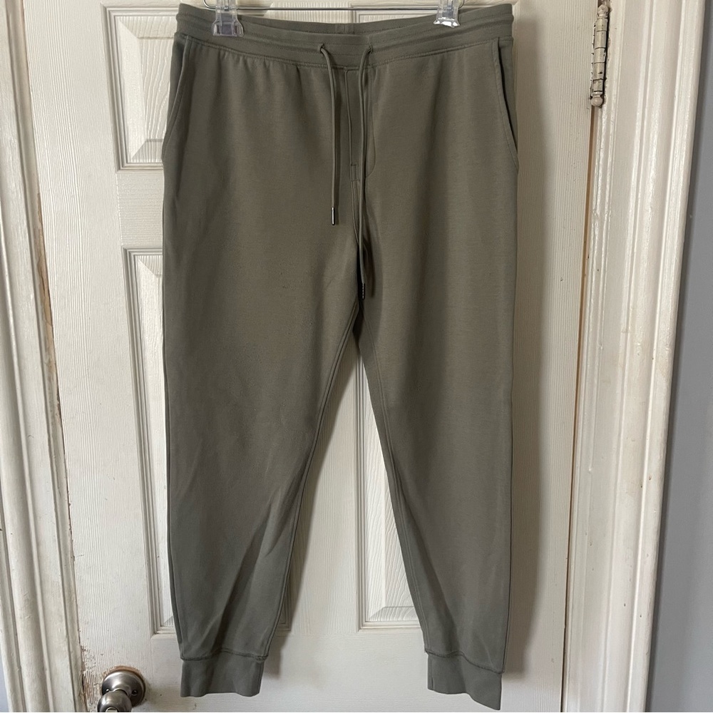 Express Medium Olive Green Sweatpants.